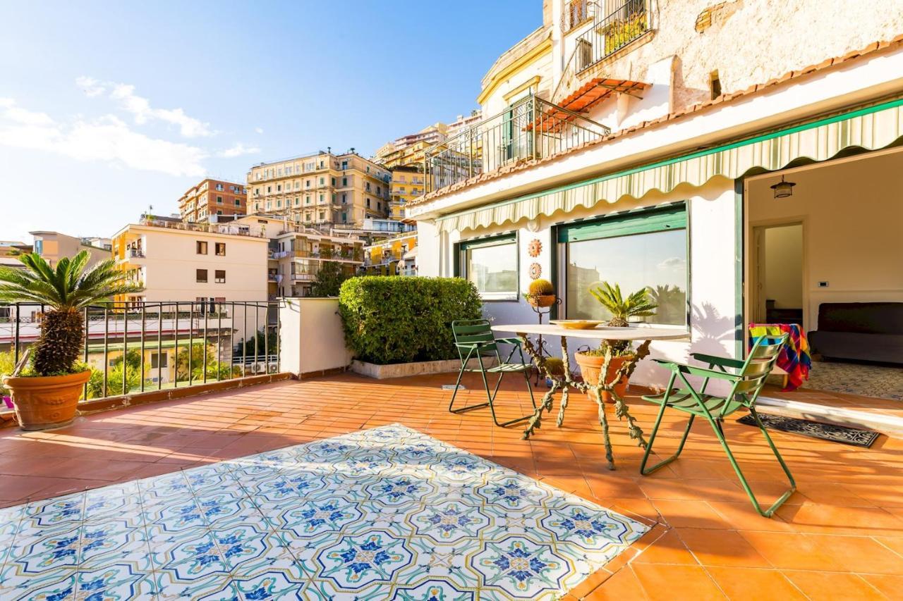 Villa Paola - Hidden Panoramic Garden And Terraces By Napoliapartments מראה חיצוני תמונה