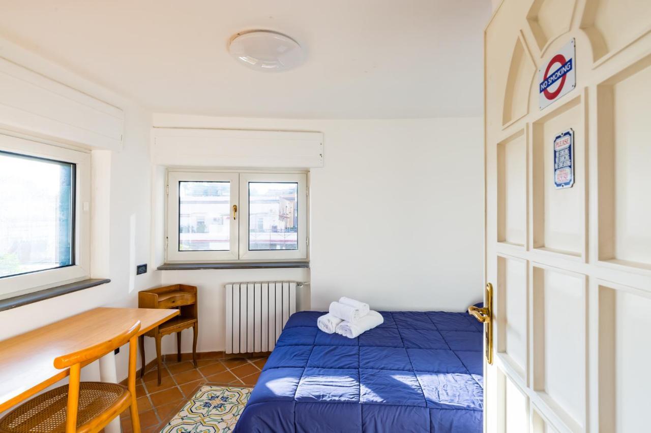 Villa Paola - Hidden Panoramic Garden And Terraces By Napoliapartments מראה חיצוני תמונה