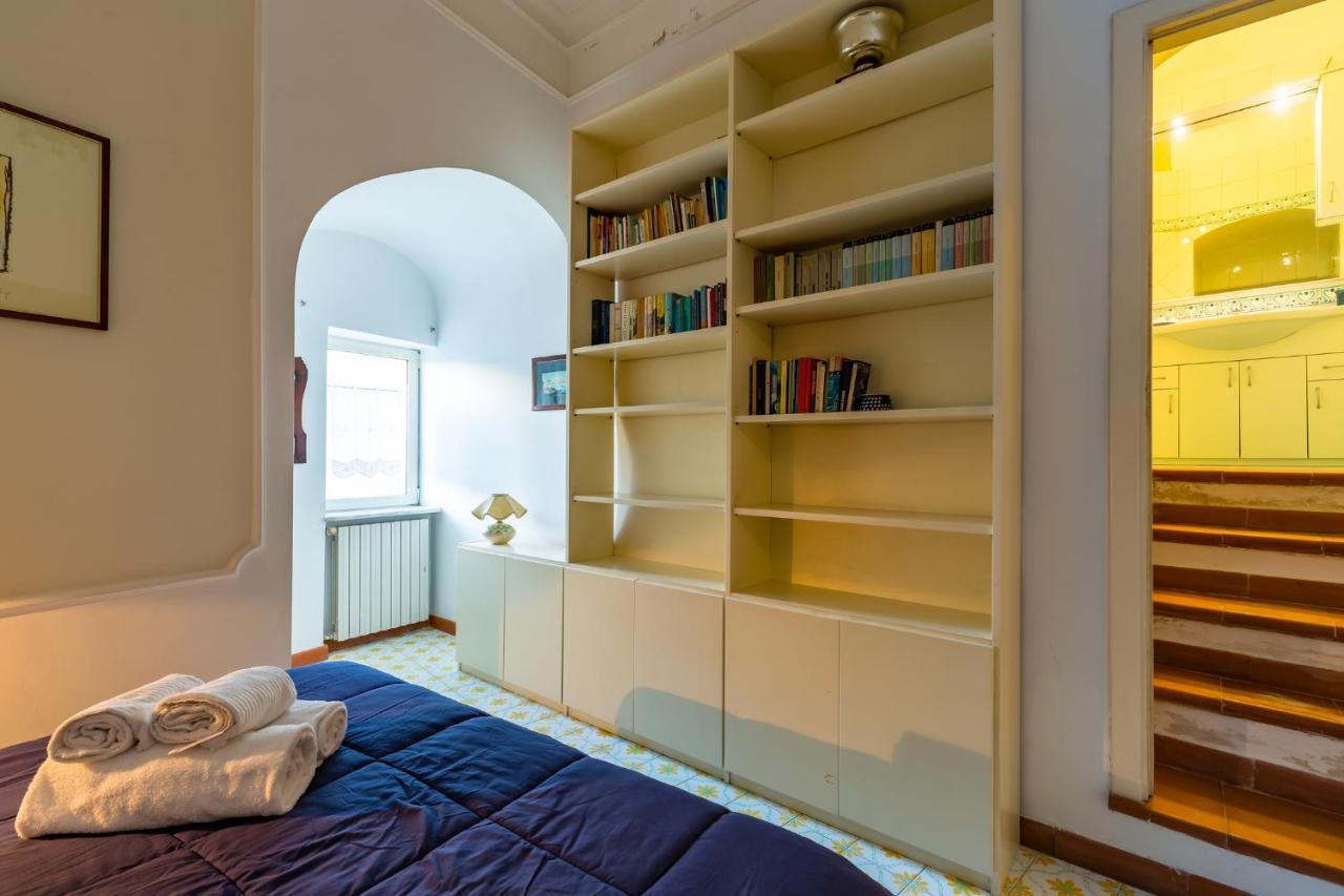 Villa Paola - Hidden Panoramic Garden And Terraces By Napoliapartments מראה חיצוני תמונה